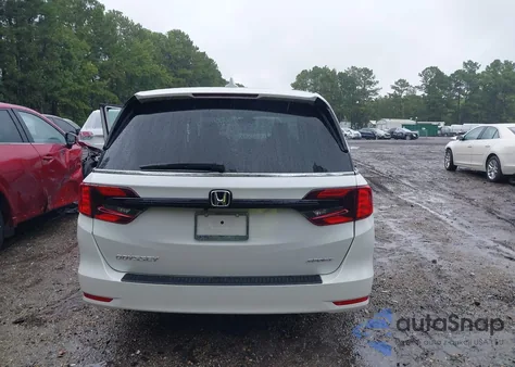 2023 Honda Odyssey Sport z USA, uszkodzony, nr VIN 5FNRL6H76PB022180